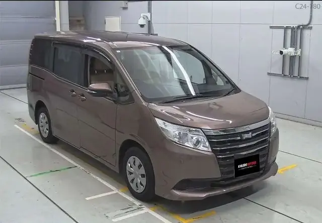 Toyota Noah 7-seater van for hire in Nakuru